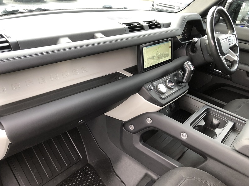 Land Rover Defender 90 D250 MHEV - U1919