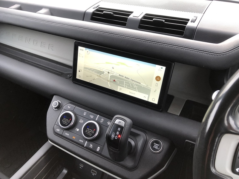 Land Rover Defender 90 D250 MHEV - U1919