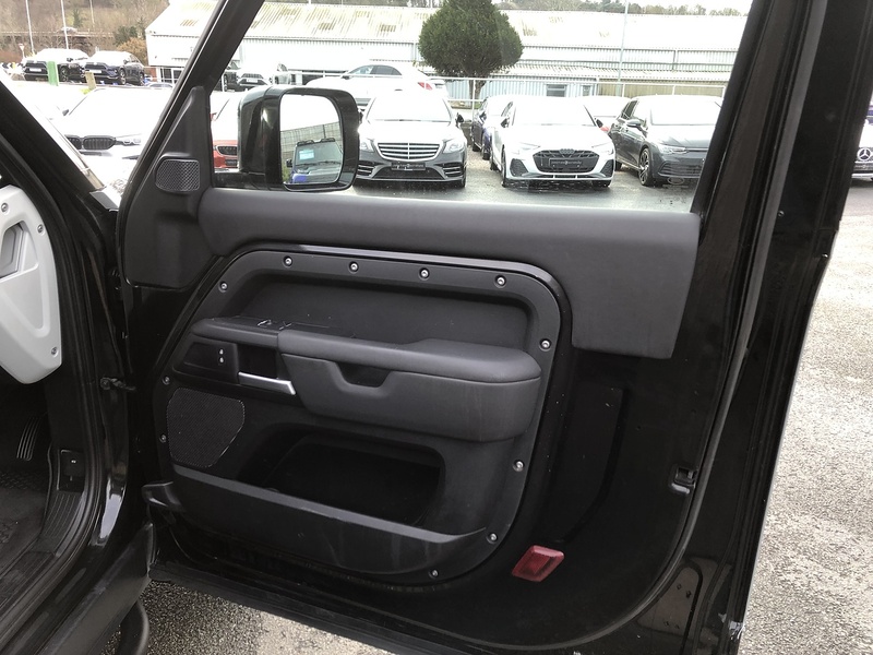 Land Rover Defender 90 D250 MHEV - U1919