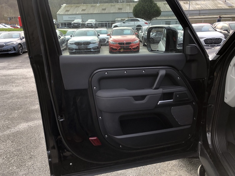 Land Rover Defender 90 D250 MHEV - U1919