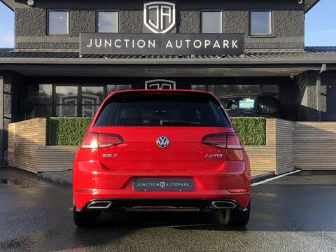 Volkswagen Golf TDI BlueMotion Tech R-Line - U1920