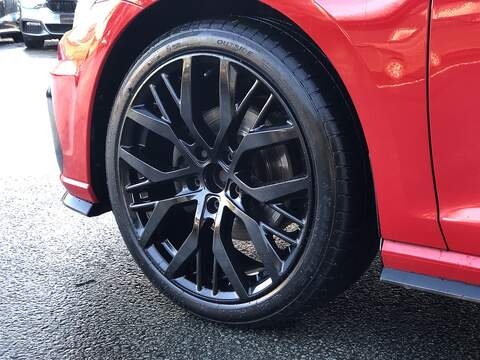 Volkswagen Golf TDI BlueMotion Tech R-Line - U1920