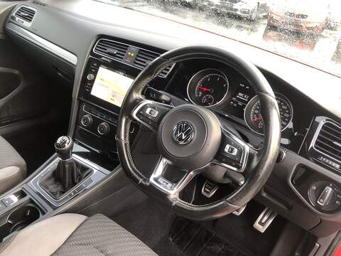 Volkswagen Golf TDI BlueMotion Tech R-Line - U1920