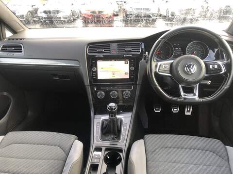 Volkswagen Golf TDI BlueMotion Tech R-Line - U1920