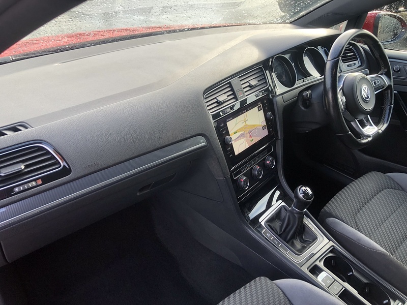 Volkswagen Golf TDI BlueMotion Tech R-Line - U1920