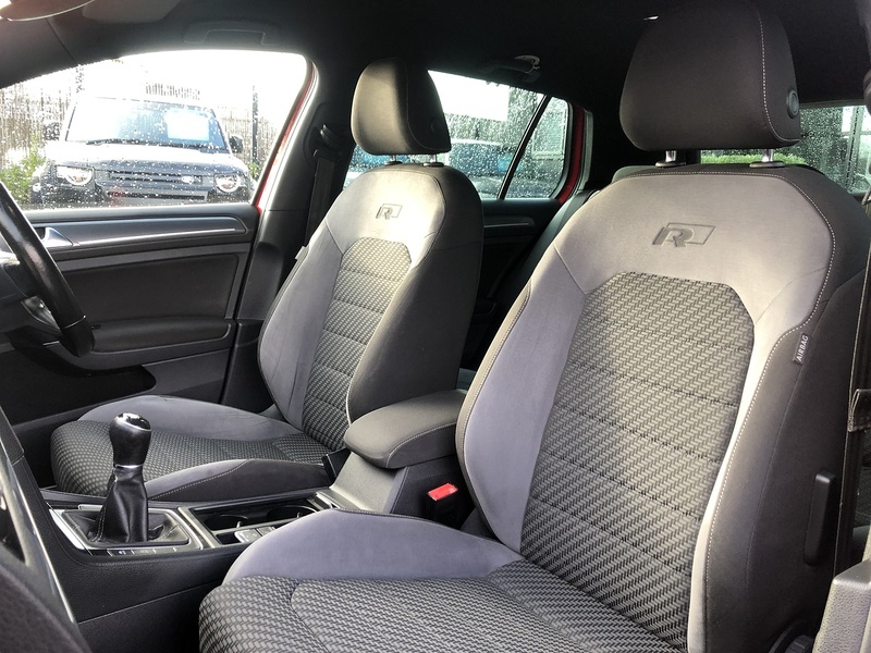 Volkswagen Golf TDI BlueMotion Tech R-Line - U1920