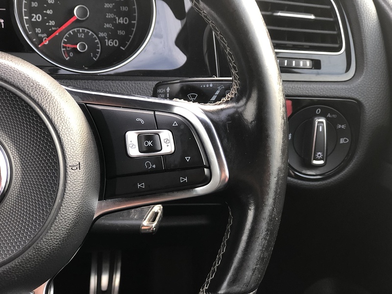 Volkswagen Golf TDI BlueMotion Tech R-Line - U1920