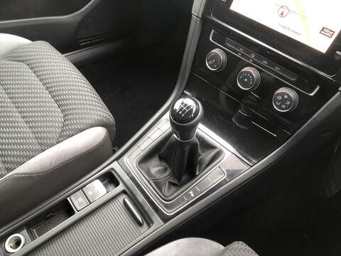 Volkswagen Golf TDI BlueMotion Tech R-Line - U1920