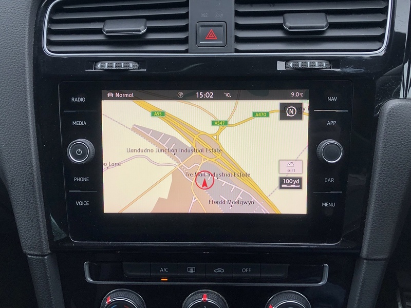 Volkswagen Golf TDI BlueMotion Tech R-Line - U1920