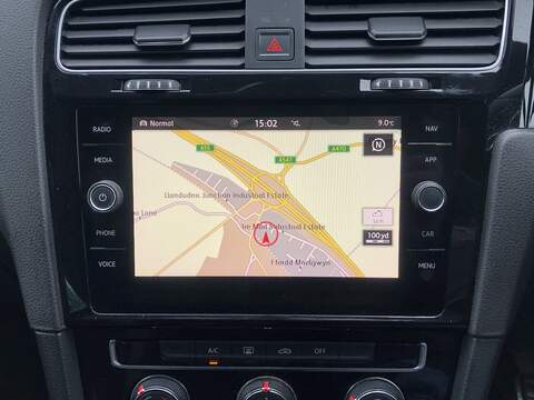 Volkswagen Golf TDI BlueMotion Tech R-Line - U1920