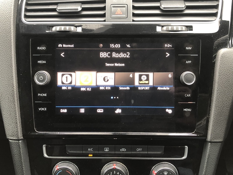 Volkswagen Golf TDI BlueMotion Tech R-Line - U1920