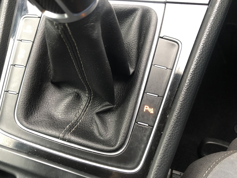 Volkswagen Golf TDI BlueMotion Tech R-Line - U1920