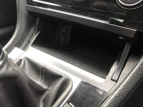 Volkswagen Golf TDI BlueMotion Tech R-Line - U1920