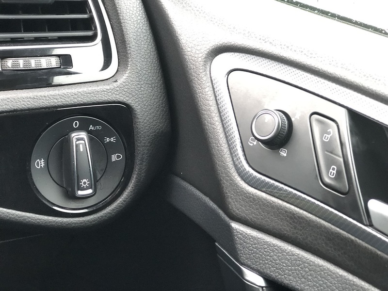 Volkswagen Golf TDI BlueMotion Tech R-Line - U1920