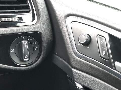 Volkswagen Golf TDI BlueMotion Tech R-Line - U1920