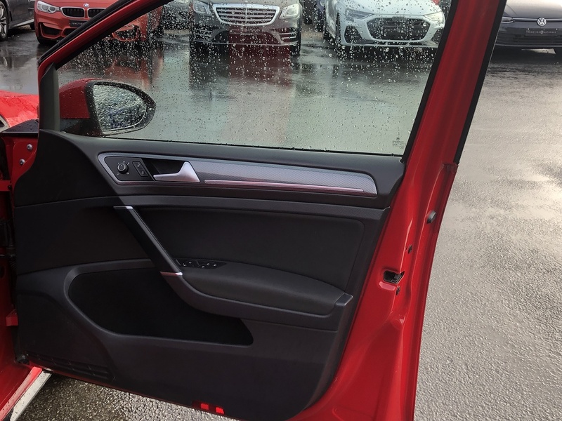 Volkswagen Golf TDI BlueMotion Tech R-Line - U1920