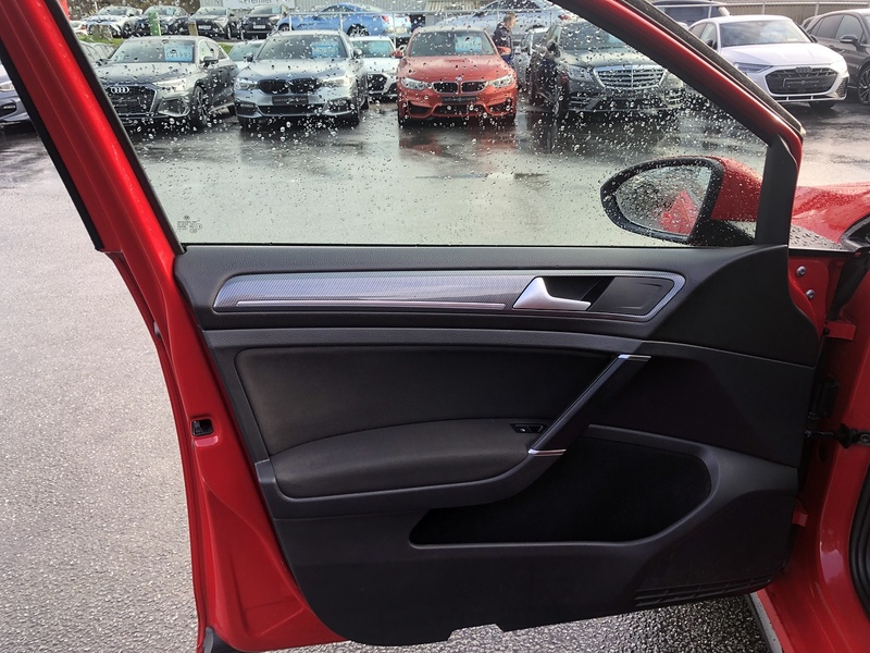 Volkswagen Golf TDI BlueMotion Tech R-Line - U1920