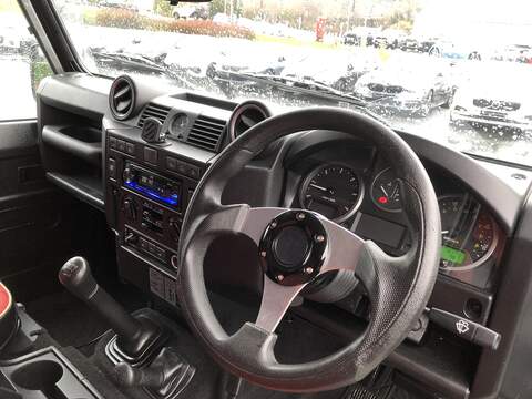 Land Rover Defender 90 TDCi XS - U1924