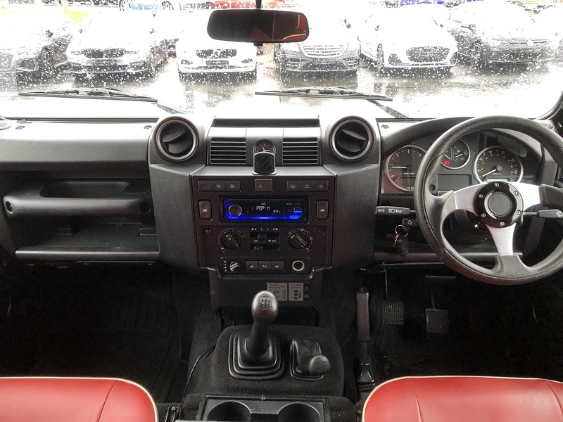 Land Rover Defender 90 TDCi XS - U1924