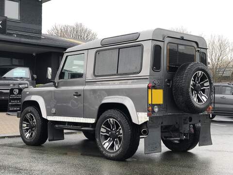 Land Rover Defender 90 TDCi XS - U1924