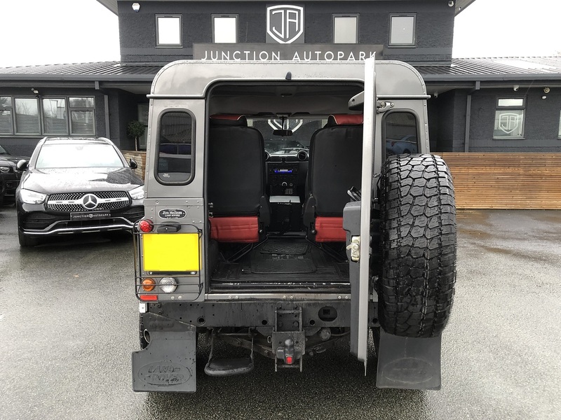 Land Rover Defender 90 TDCi XS - U1924