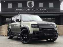 Land Rover Defender 110