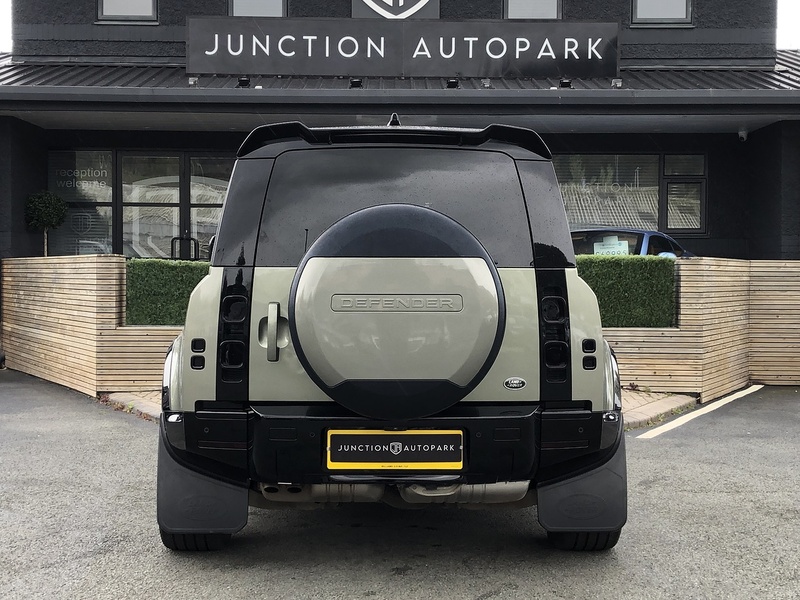 Land Rover Defender 110 D250 MHEV HSE - U1935