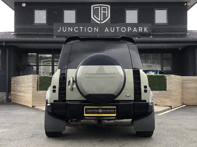 Land Rover Defender 110 D250 MHEV HSE - U1935