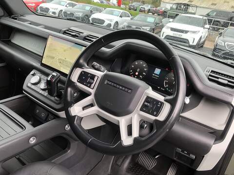 Land Rover Defender 110 D250 MHEV HSE - U1935