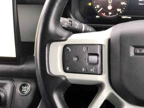Land Rover Defender 110 D250 MHEV HSE - U1935