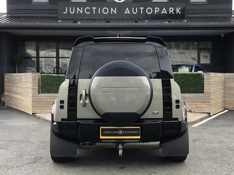 Land Rover Defender 110 D250 MHEV HSE - U1935