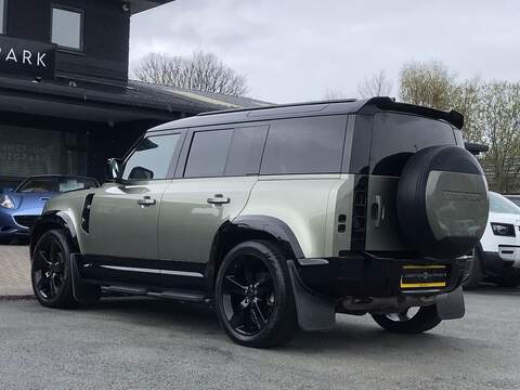 Land Rover Defender 110 D250 MHEV HSE - U1935