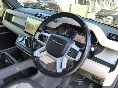 Land Rover Defender 110 D250 MHEV X-Dynamic S - U1958