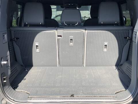 Land Rover Defender 110 D250 MHEV X-Dynamic S - U1958