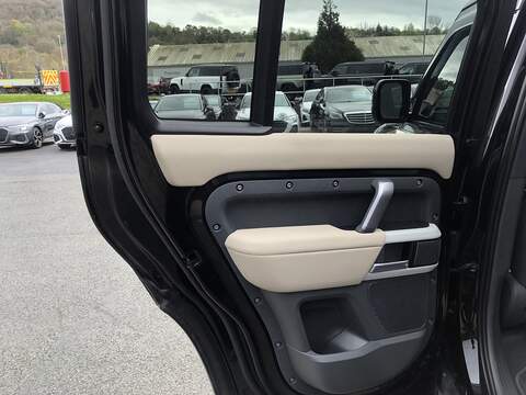 Land Rover Defender 110 D250 MHEV X-Dynamic S - U1958