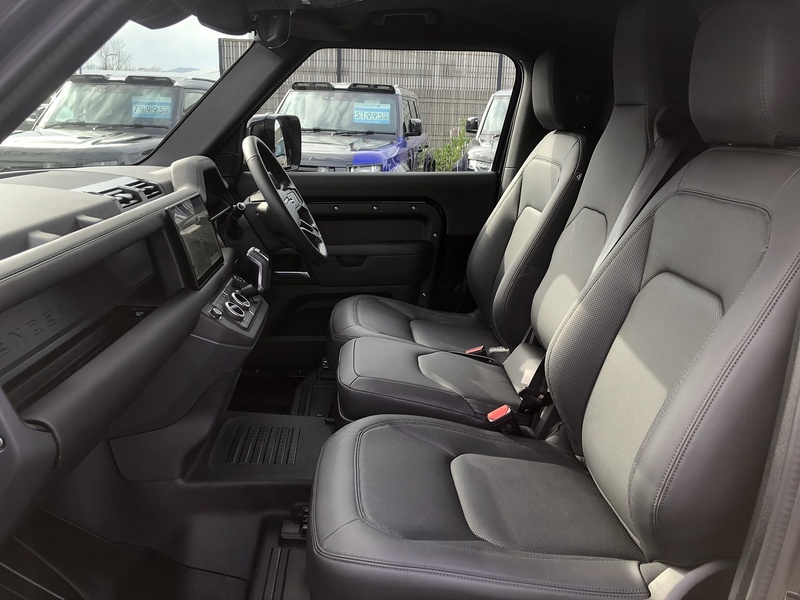 Land Rover Defender 90 D250 MHEV X-Dynamic SE - U1962