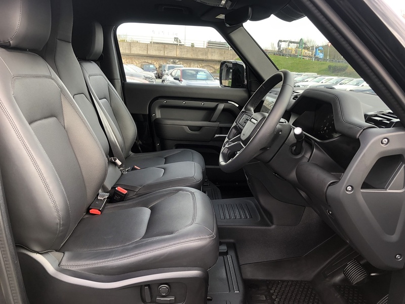 Land Rover Defender 90 D250 MHEV X-Dynamic SE - U1962