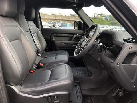 Land Rover Defender 90 D250 MHEV X-Dynamic SE - U1962