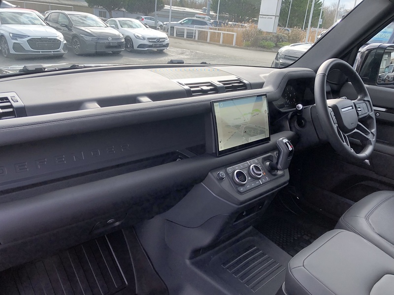 Land Rover Defender 90 D250 MHEV X-Dynamic SE - U1962