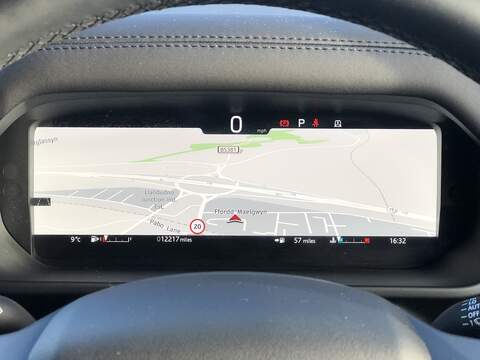 Land Rover Defender 90 D250 MHEV X-Dynamic SE - U1962