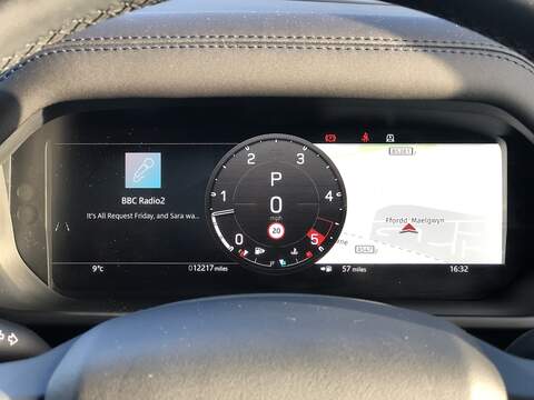 Land Rover Defender 90 D250 MHEV X-Dynamic SE - U1962