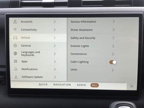 Land Rover Defender 90 D250 MHEV X-Dynamic SE - U1962