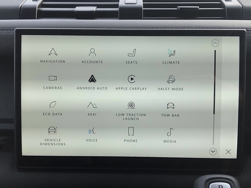 Land Rover Defender 90 D250 MHEV X-Dynamic SE - U1962