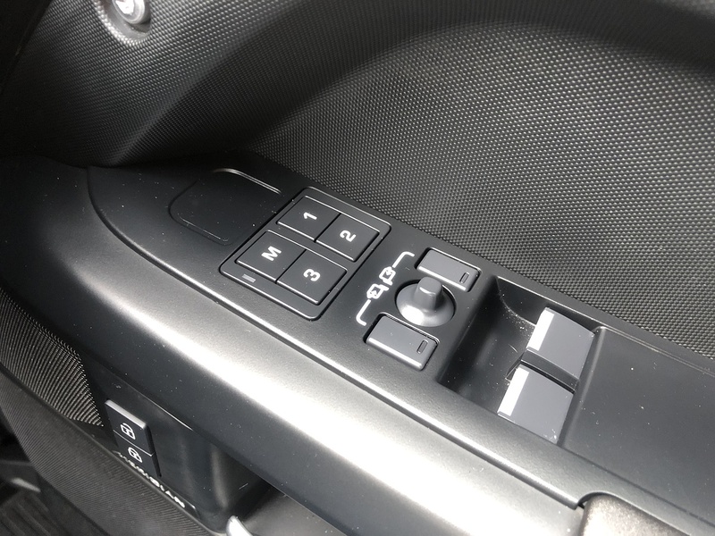 Land Rover Defender 90 D250 MHEV X-Dynamic SE - U1962