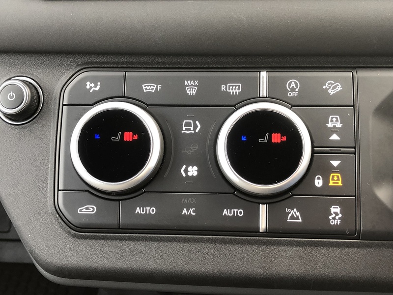 Land Rover Defender 90 D250 MHEV X-Dynamic SE - U1962