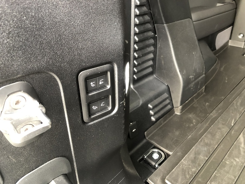 Land Rover Defender 90 D250 MHEV X-Dynamic SE - U1962