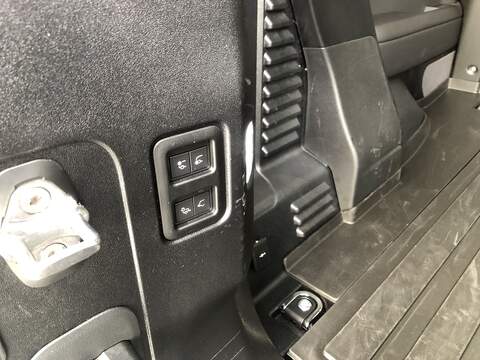 Land Rover Defender 90 D250 MHEV X-Dynamic SE - U1962