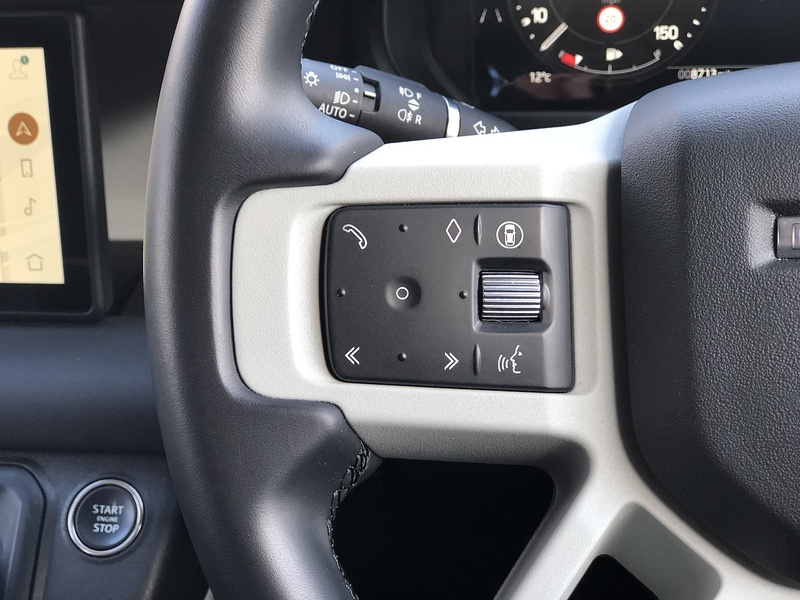 Land Rover Defender 110 D250 MHEV XS Edition - U1966