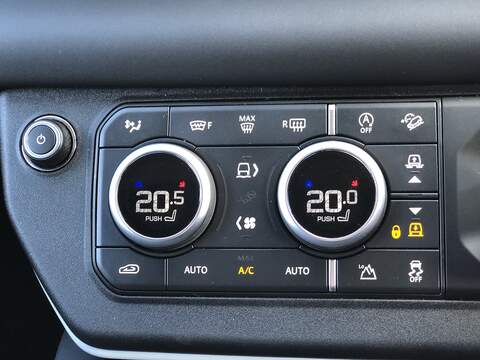 Land Rover Defender 110 D250 MHEV XS Edition - U1966