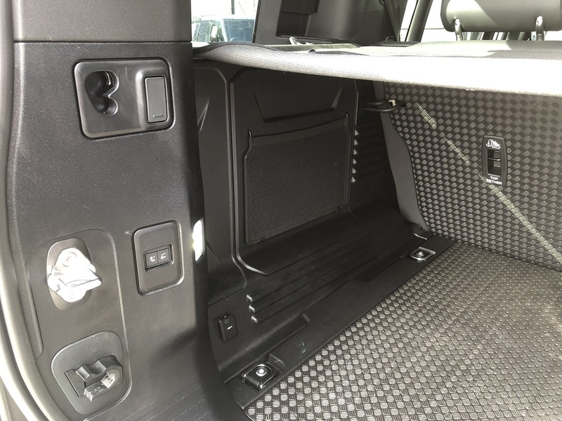 Land Rover Defender 110 D250 MHEV XS Edition - U1966